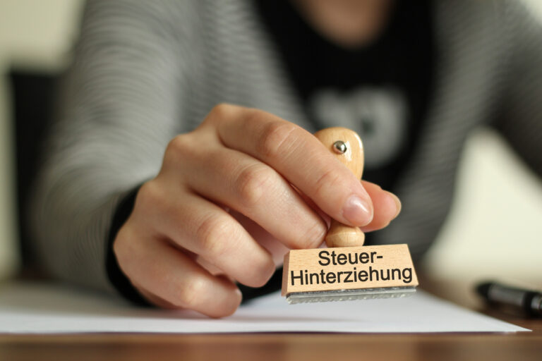 Steuerhinterziehung-Mobile